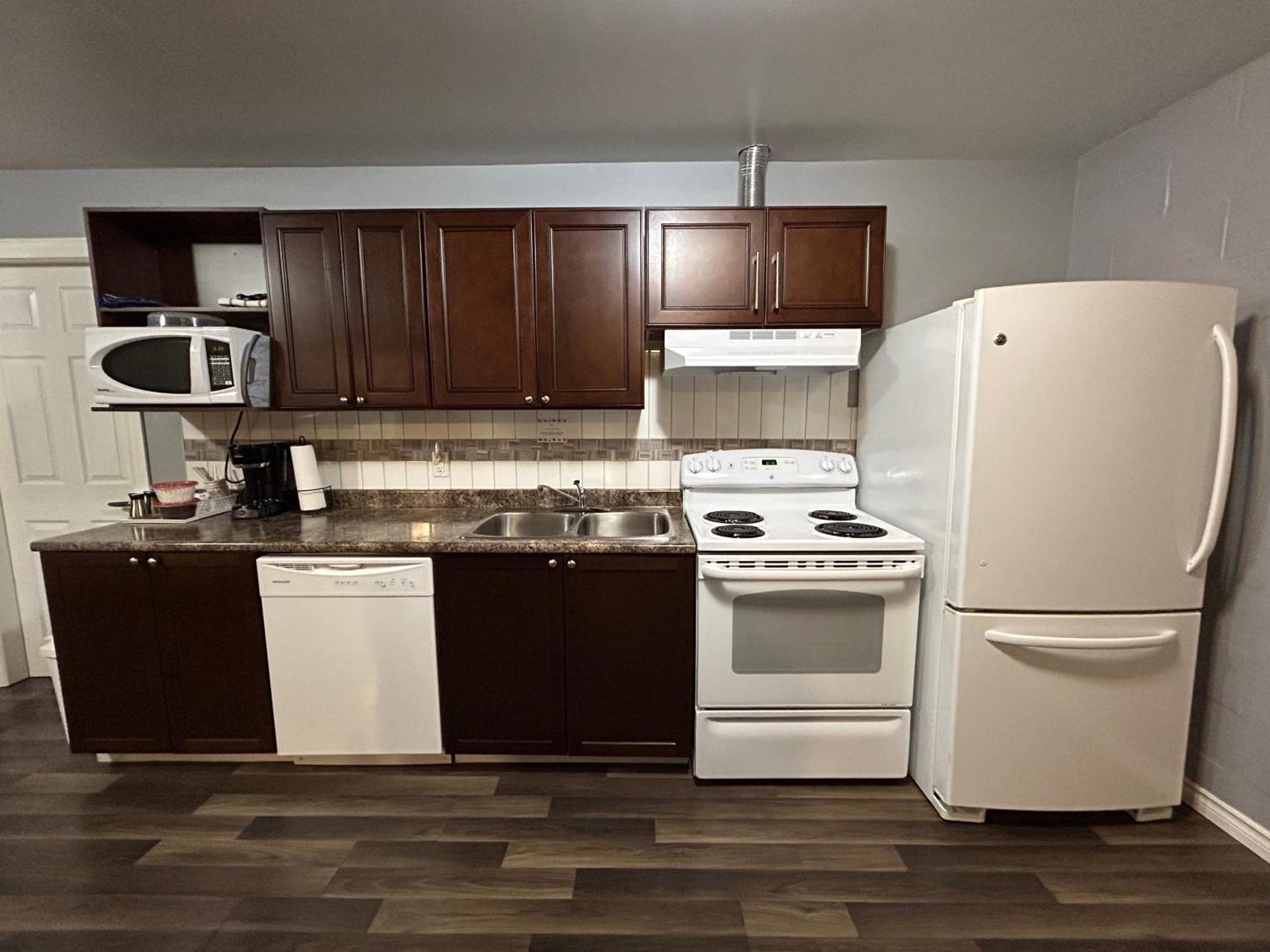 Fauquier Arrow Lake Motel المظهر الخارجي الصورة